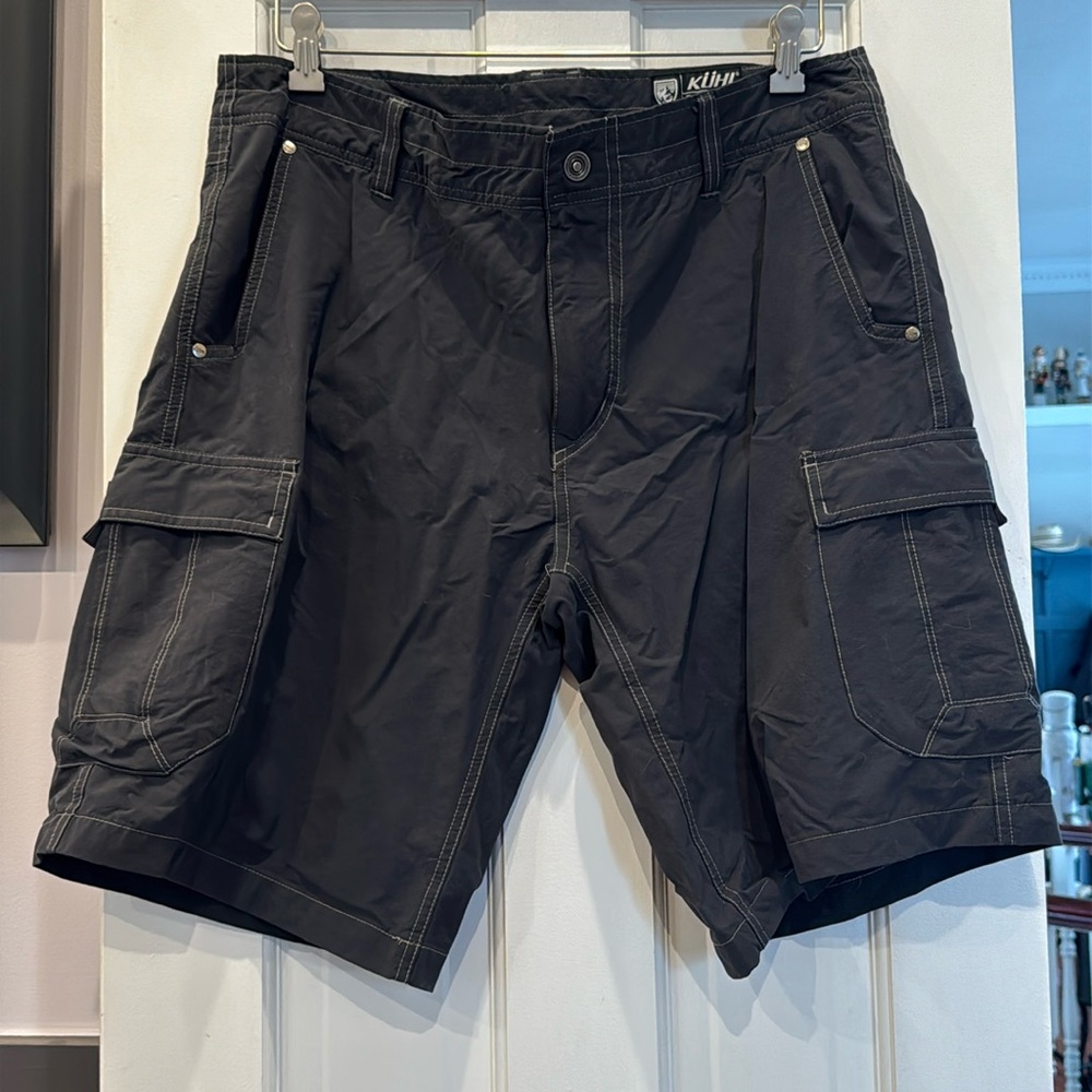 Men’s Kuhl shorts